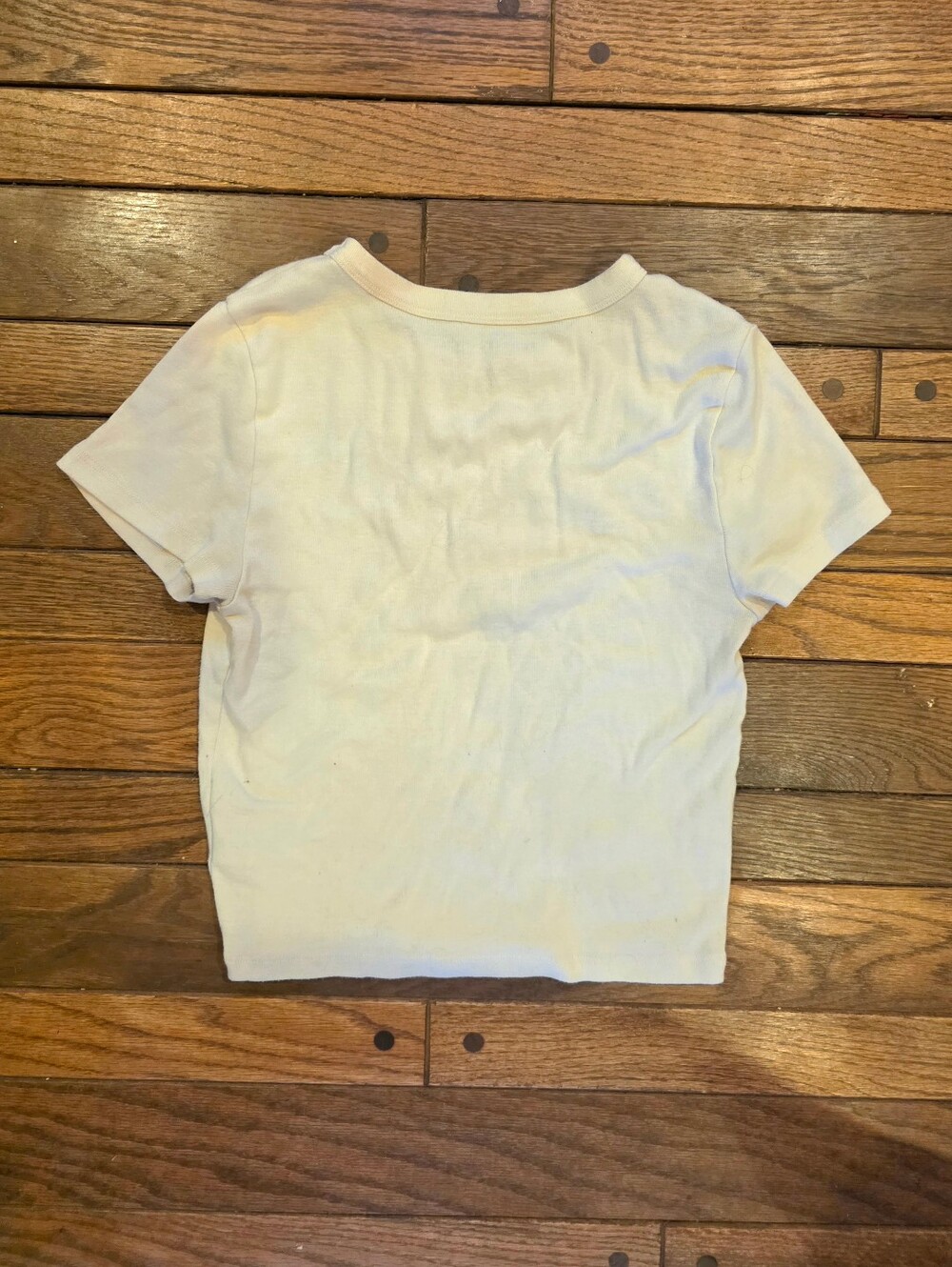 American Eagle Outfitters Cream Short Sleeve Crewneck Tee